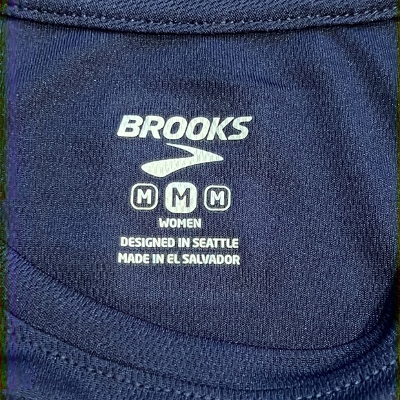 NWOT Brooks Running Short Sleeve - Picture 5 of 7